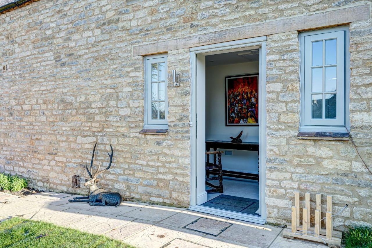 Dairy Lodge Bladon Exterior photo